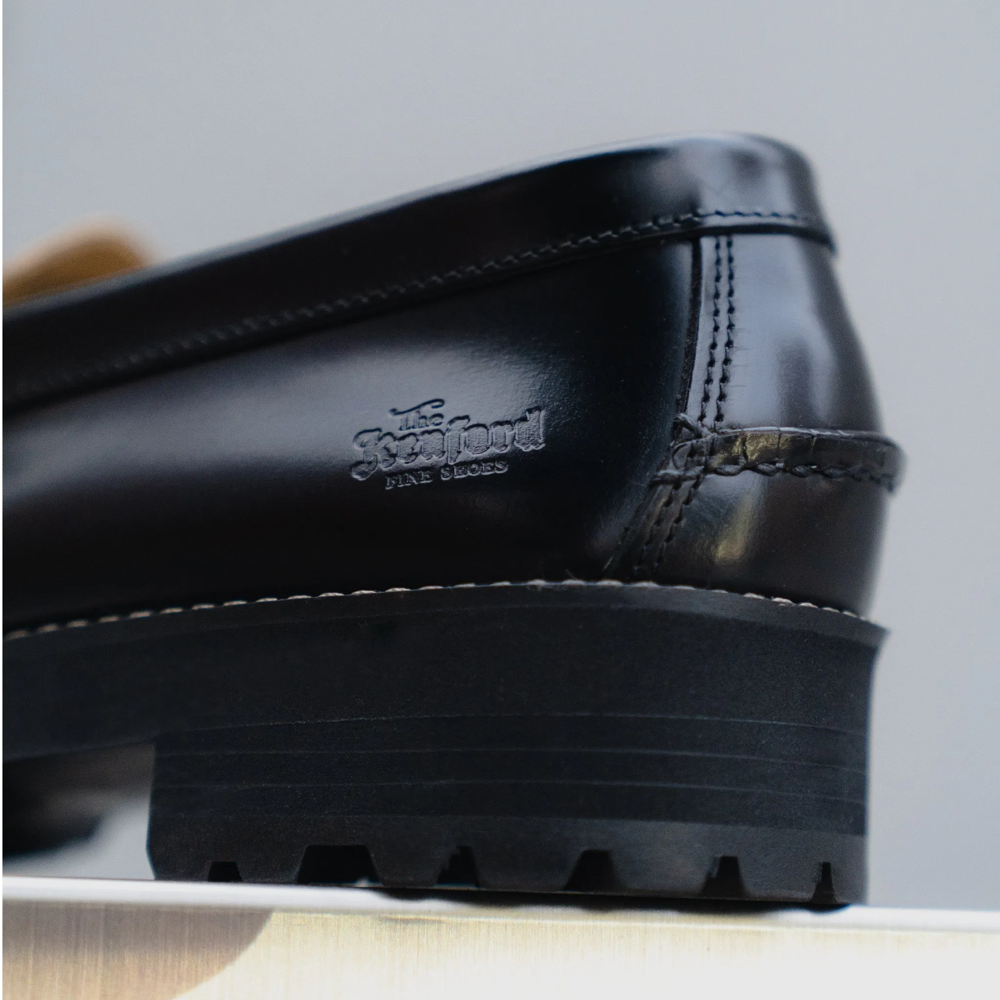 【B-Grade】MENS TANK SOLE QUILT TASSEL LOAFERS / BLACK