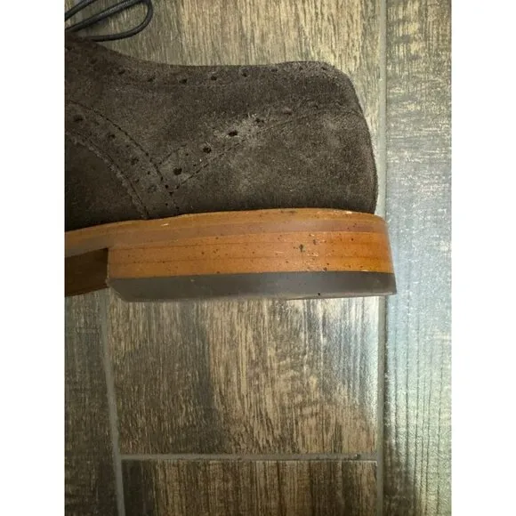 Banana Republic Ortholite Size 10M Brown Suede Longwings‎ Wing Tip Dress Shoes