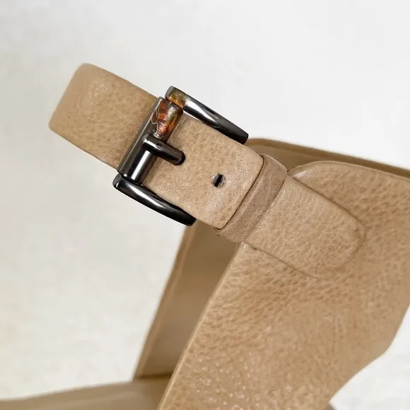 Eileen Fisher Gold &amp; Tan Catch Leather Ankle-Wrap Stacked Heel Sandals Size 8