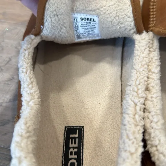 EUC Men’s Sorel Dude Moc Size 14