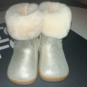JORIE METALLIC - Baby shoes - goldNew without box