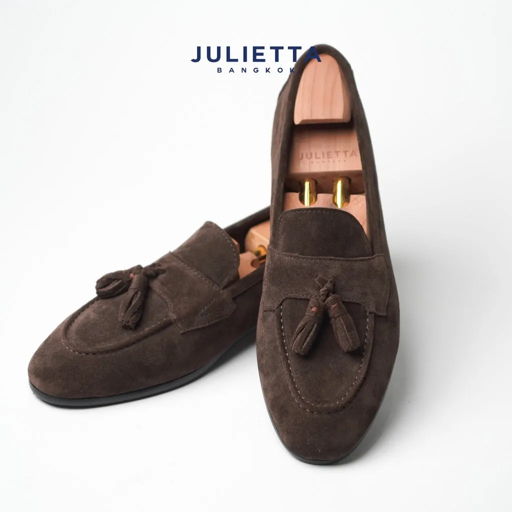 JULIETTA - Grand Tassel Loafer Suede : Brown (Unlined)