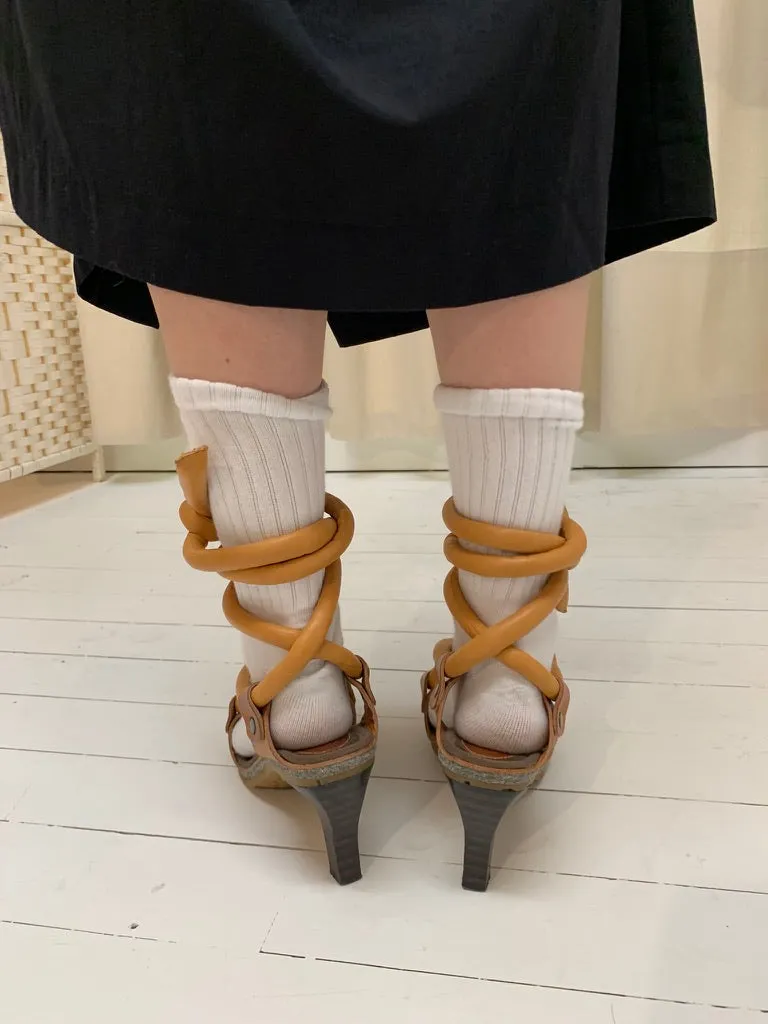 Leather tie sandals, 41
