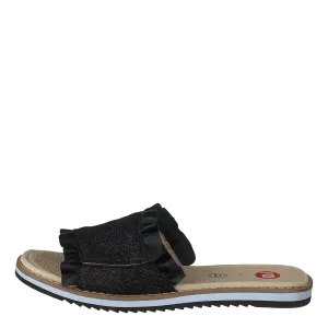 Madde Black