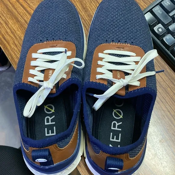 Men’s Colehaan ZEROGRAND shoes Sz 8.5.  NWOB