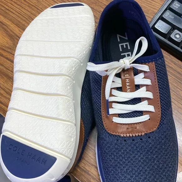 Men’s Colehaan ZEROGRAND shoes Sz 8.5.  NWOB