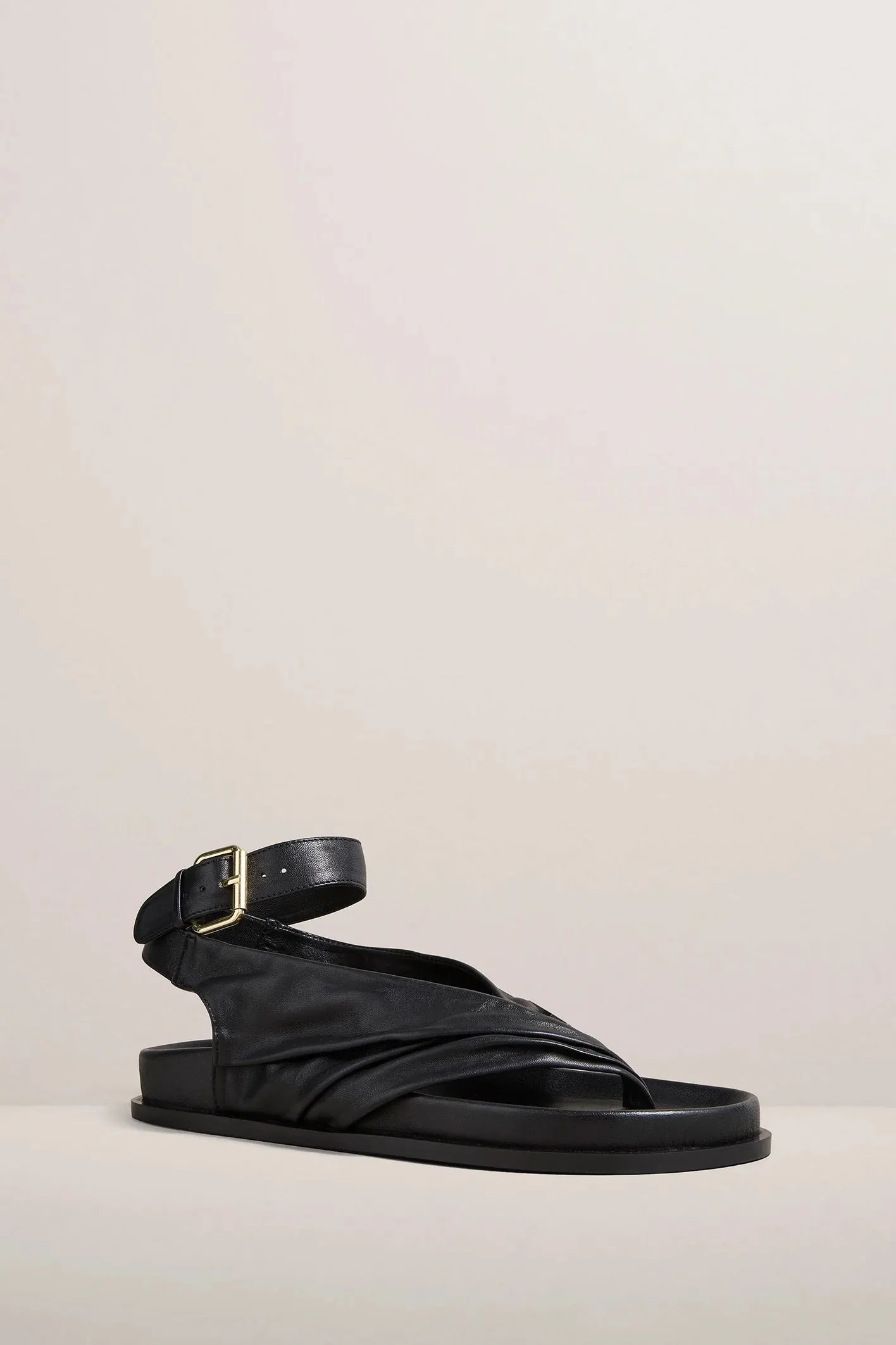 THE MANTEI SANDAL - BLACK