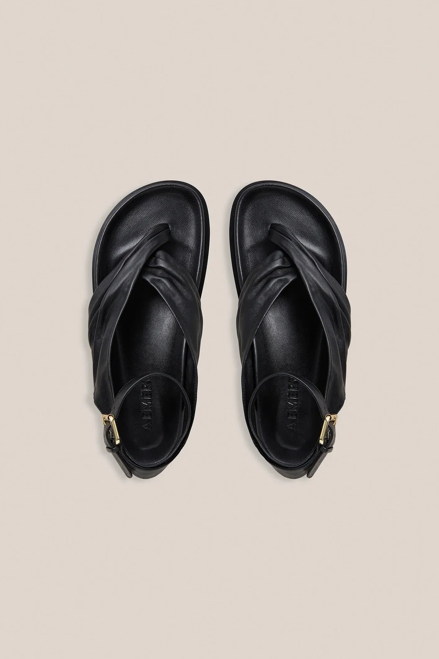 THE MANTEI SANDAL - BLACK