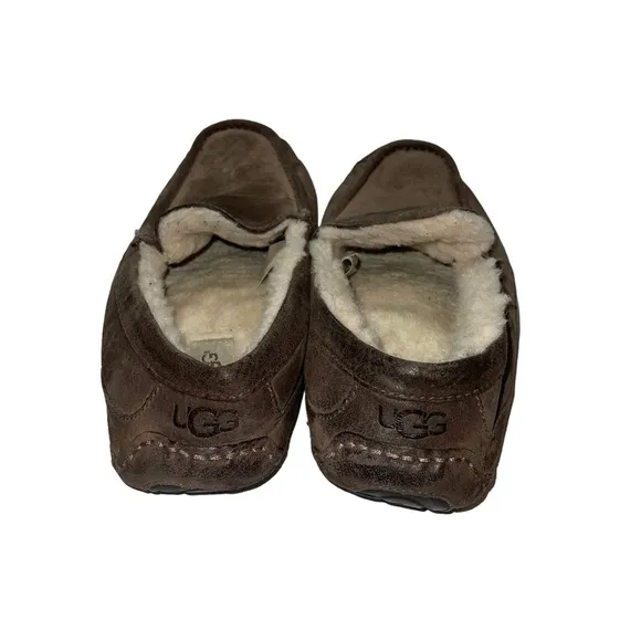 UGG Man Slippers Size 10