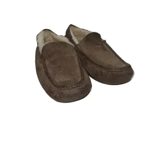 UGG Man Slippers Size 10