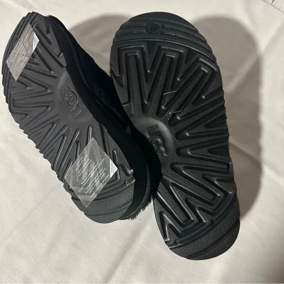 UGGFLUFF YEAH CLOGGRADE SCHOOL SANDALS