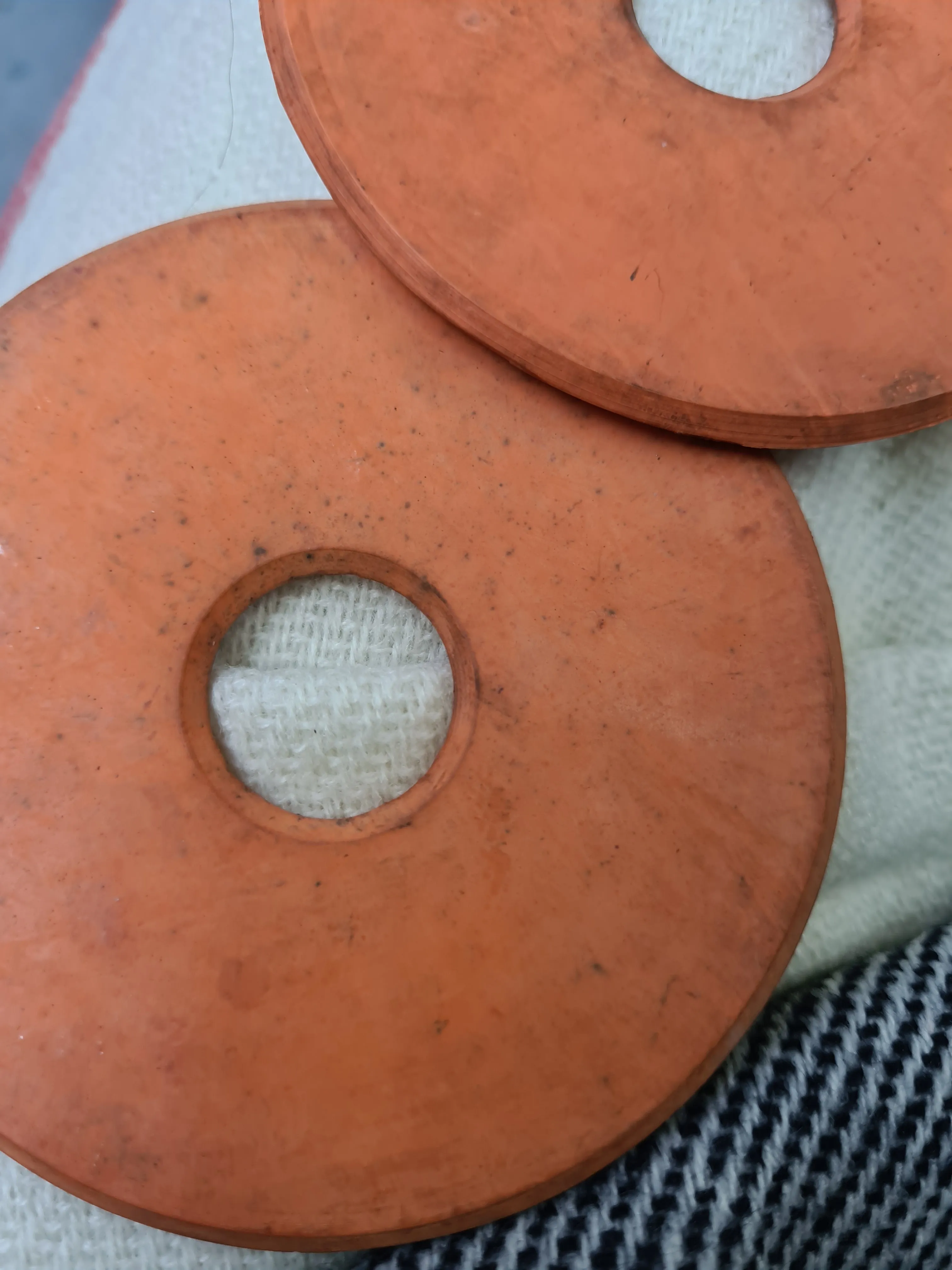 Used orange rubber bit rings FREE POSTAGE☆