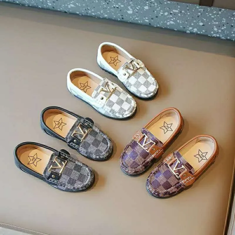 V LETTER CHECKERED LOAFERS - BROWN