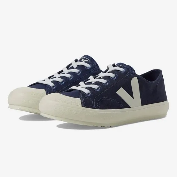 Veja Flip Elastic Laces Canvas In Marine Pierre