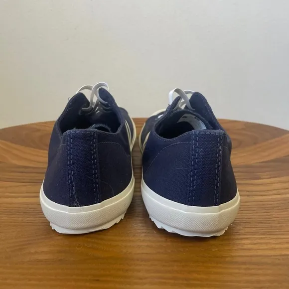 Veja Flip Elastic Laces Canvas In Marine Pierre