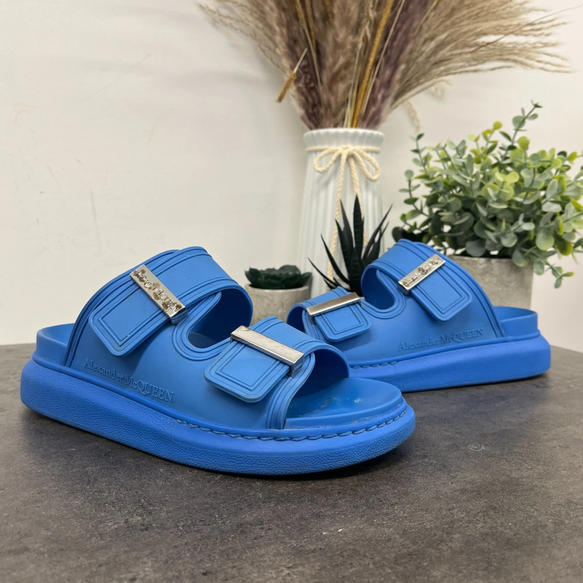 Women's Exaggerated-Sole Sandals Blue Size EU 35 / UK 2